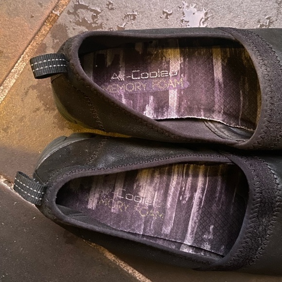 Skechers Air Cooled Memory Foam Black Slip-On Stretch Flex Sneakers Size 9.5
M - Picture 9 of 10